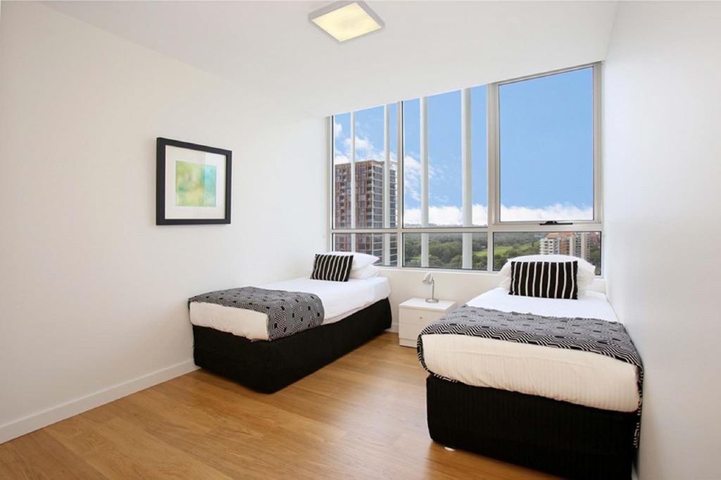 Moore To See - Modern And Spacious 3Br Zetland Apartment With Views Over Moore Park سيدني المظهر الخارجي الصورة