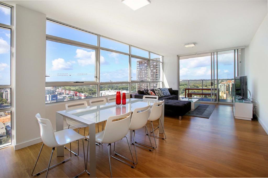 Moore To See - Modern And Spacious 3Br Zetland Apartment With Views Over Moore Park سيدني المظهر الخارجي الصورة